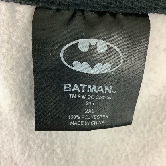 DC COMICS Batman Zip Bat-Face Hoodie Jacket - Picture 6 of 13